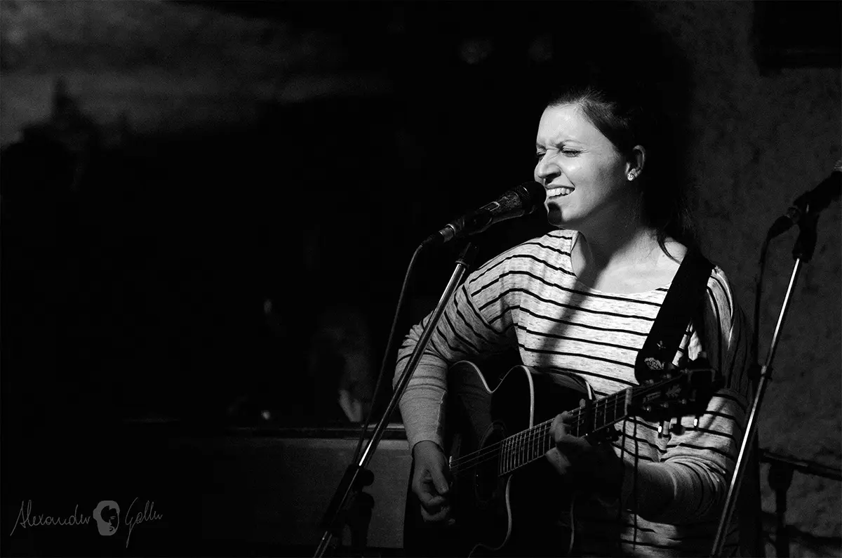 Bild, Singer & Songwriternight at Cafe Concerto