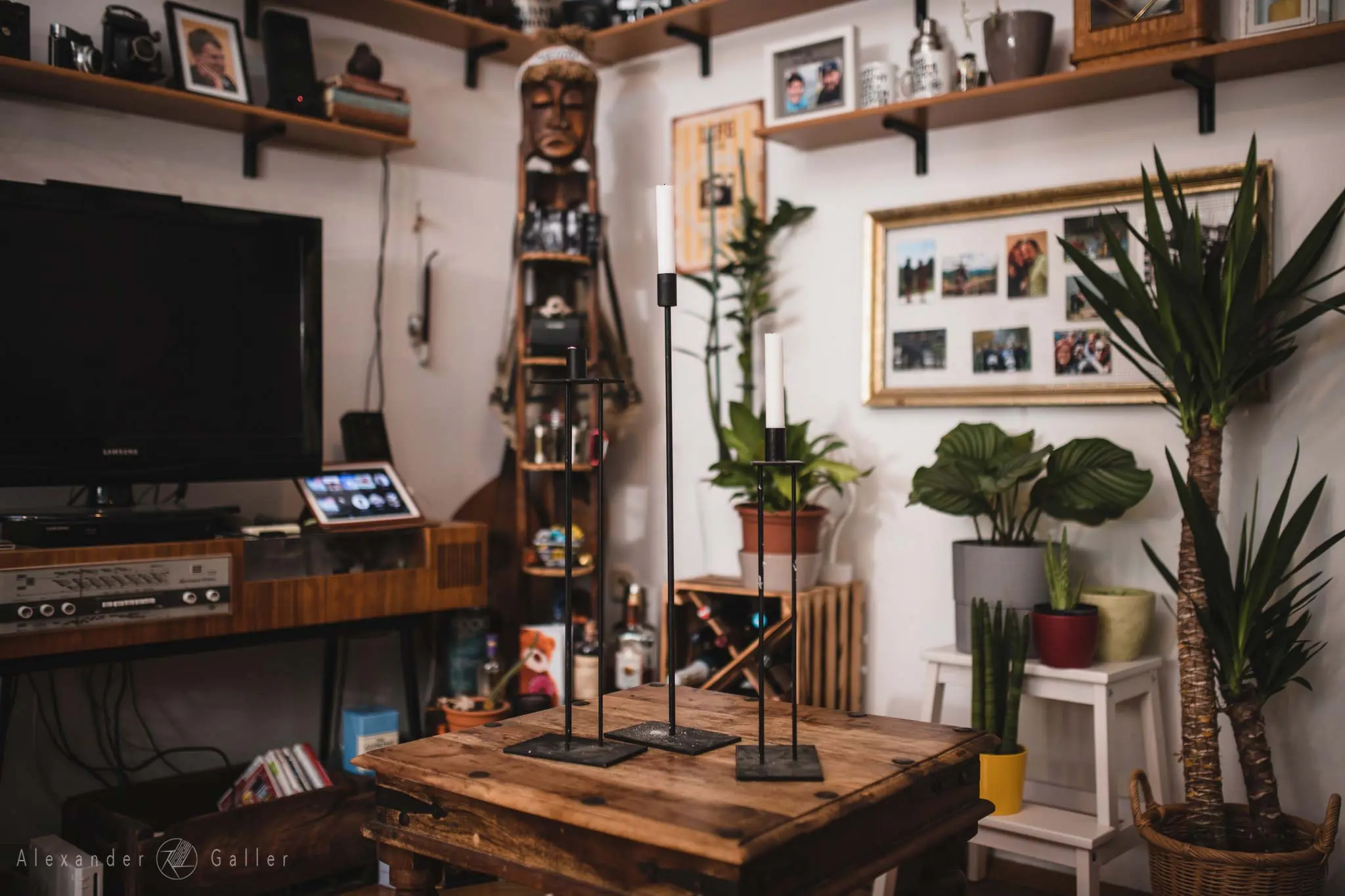 Bild, A blog post a day XXVIII - Alte Kerzenständer, neuer Beistelltisch