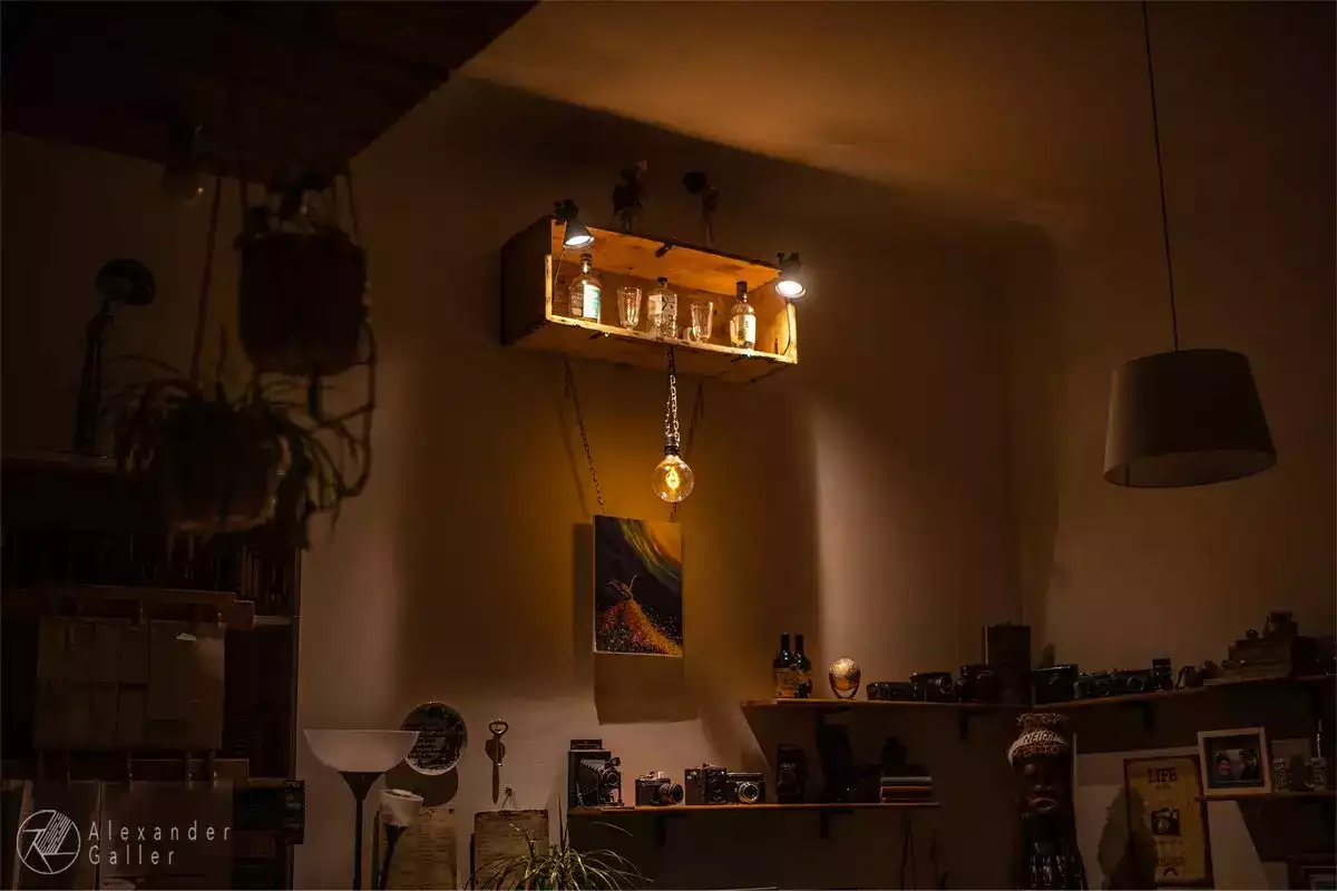 Bild, A blog post a day XXII - Alte Kiste, neues Regal