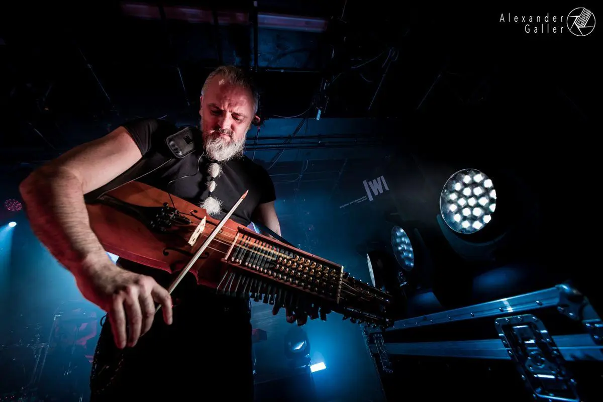 Bild, Versengold at WUK