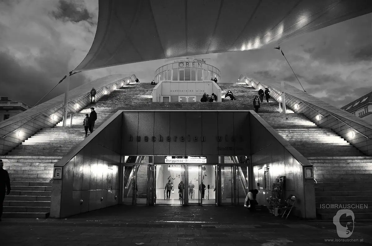 Bild, Zwischen Farbe und Schwarzwei&szlig;