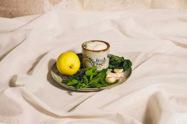 Zutaten Kräuterjoghurt Bild von Zutaten Kräuterjoghurt