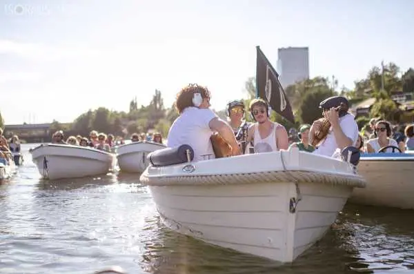 Bild von Silent Bootskonzert#7, Die Strottern