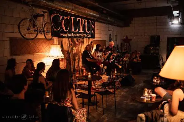 Bild von Cultus at Cafe 7*Stern