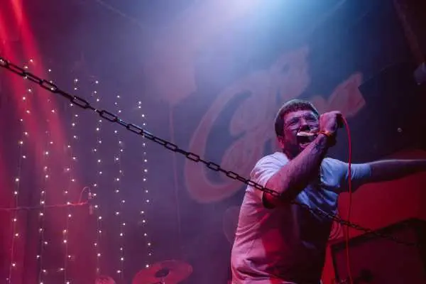 Bild von Joe And The Shitboys
Cafe Carina
Schwarzer Juice
Saturday