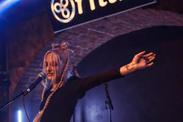 Bild von Lyhre (DE)
rhiz
Hannes Zwinger
Saturday