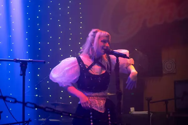 Bild von Jeanne Darte
Café Carina
Moritz Zvonek
Saturday