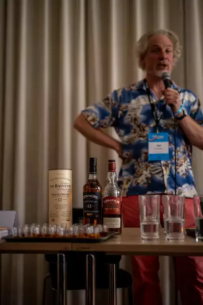 Bild von Discover Scotlands Music Market With Whisky And Soft Drink Tasting
Albert Gallery
Alexander Galler | www.isorauschen.at
Thursday