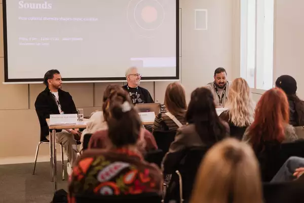 Bild von Local Roots, Global Sounds - How Cultural Diversity Shapes Music Creation presented by UpBeat
Albert Gallery
Alexander Galler | www.isorauschen.at
Friday