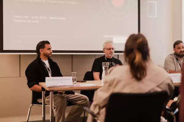 Bild von Local Roots, Global Sounds - How Cultural Diversity Shapes Music Creation presented by UpBeat
Albert Gallery
Alexander Galler | www.isorauschen.at
Friday