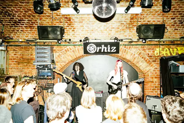 Bild von Blanche Biau (CH)
rhiz
Liv Heinert
Friday