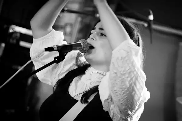 Bild von Angelic In Jeans (DE)
Loop
Daniel M Ramos
Friday