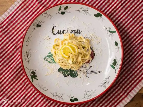 Bild von A blog post a day XIII - Selbsgemachte Nudeln mit Zucchiniso&szlig;e