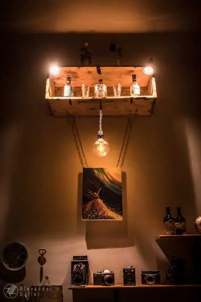 Bild von A blog post a day XXII - Alte Kiste, neues Regal