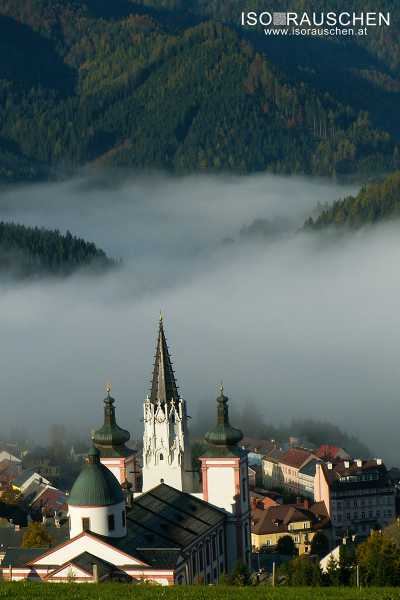Bild von Basilika Mariazell im Wandel der Jahreszeiten