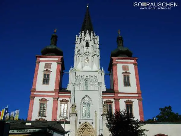 Bild von Basilika Mariazell im Wandel der Jahreszeiten