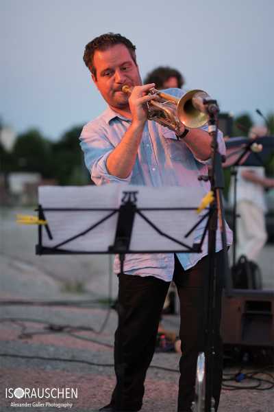 Bild von Baulücken-Konzert #4: Klezmore Orchestra