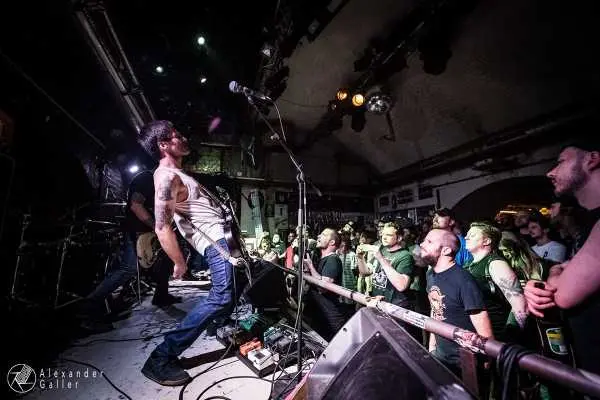 Bild von Cave In