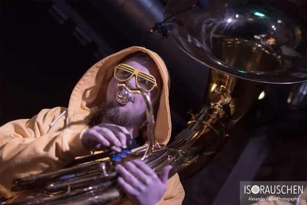 Bild von Tombadour feat. RAMBO