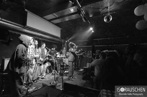 Bild von Tombadour feat. RAMBO