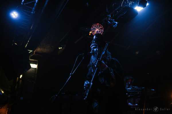 Bild von Henge and Super Sonic Silver Haze at Fluc