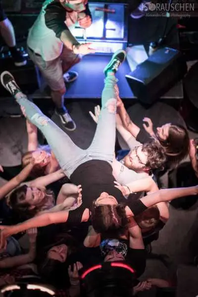 Bild von Here For A Reason