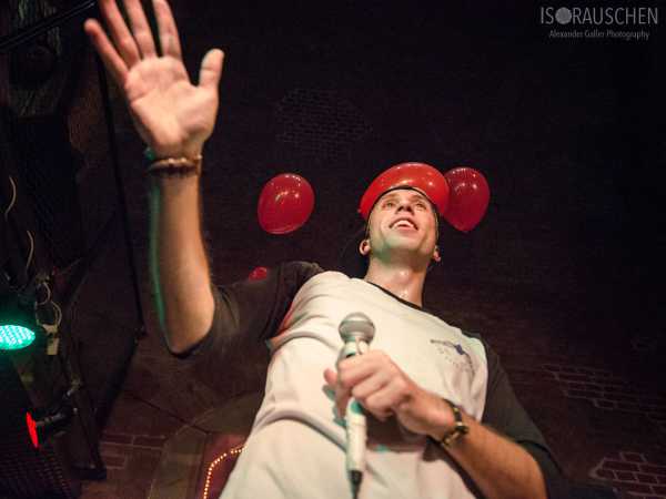 Bild von Here For A Reason