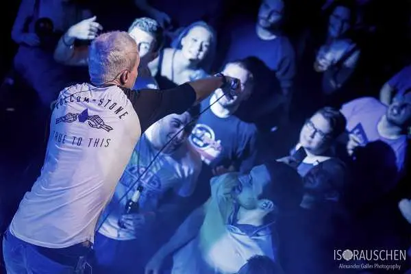 Bild von Here For A Reason