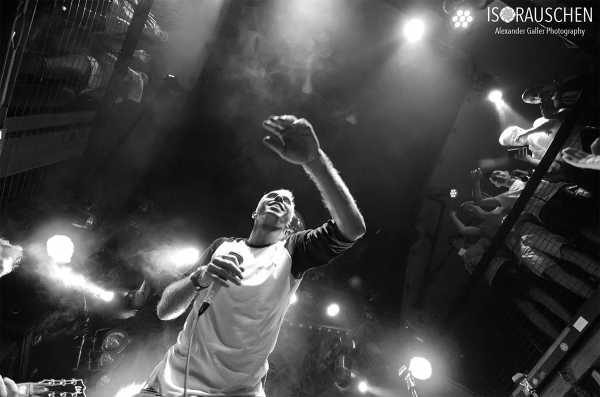 Bild von Here For A Reason