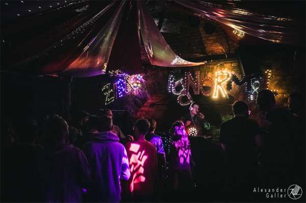 Bild von FirleTanz meets Zirkus Abnormal - !Weihnachtsspecial!