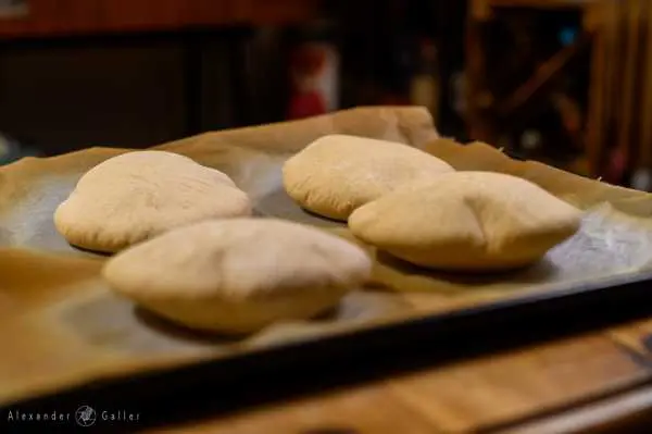 Bild von Brötchen nach dem Backen