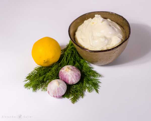 Zutaten für die Joghurtsoße Bild von Zutaten für die Joghurtsoße