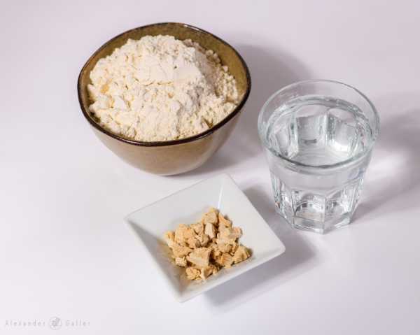 Zutaten für die Brötchen Bild von Zutaten für die Brötchen