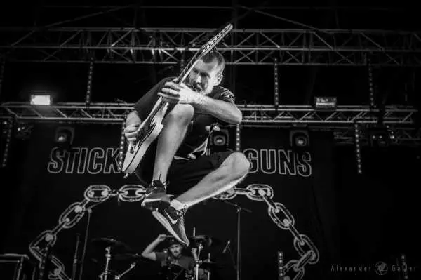 Bild von Stick To Your Guns