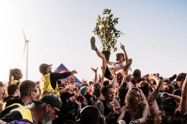 Bild von Stick To Your Guns