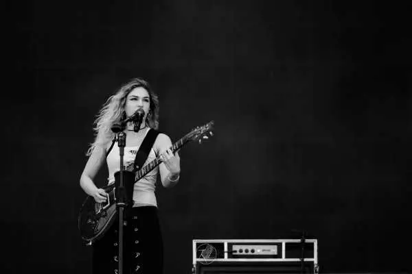 Bild von Day 1 - The Warning