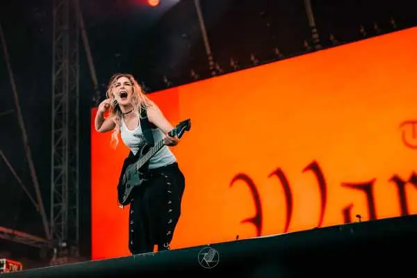 Bild von Day 1 - The Warning