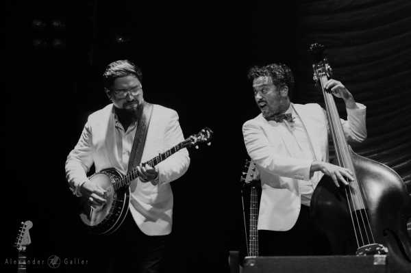 Scott Bradlee's Postmodern Jukebox at WUK Bild von Scott Bradlee's Postmodern Jukebox at WUK