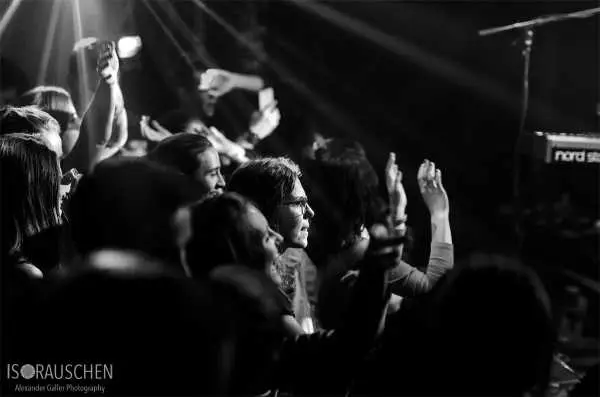 Bild von Tan Me and KessKess at B72