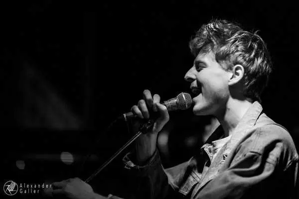Bild von Peter The Human Boy