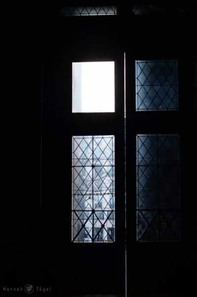 Bild von Hannah, Window light