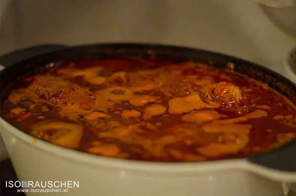 Bild von Urli Omas Gulasch mit Nockerl
