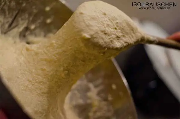 Bild von Urli Omas Gulasch mit Nockerl