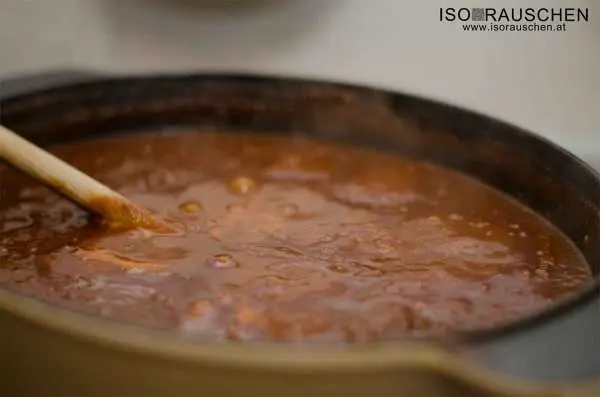 Bild von Urli Omas Gulasch mit Nockerl