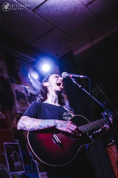 Bild von We Bless This Mess