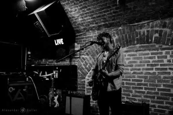 Bild von Old Mrs. Bates | © Alexander Galler