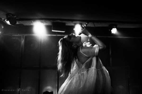 Bild von Shelf Lives © Alexander Galler