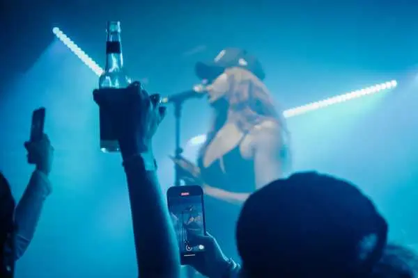 Bild von ÆNGL (AT)
Lucia
Hannah Tögel | www.isorauschen.at
Saturday