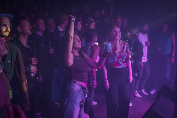 Bild von Crowd
Crowd
Hannah Tögel | www.isorauschen.at
Saturday