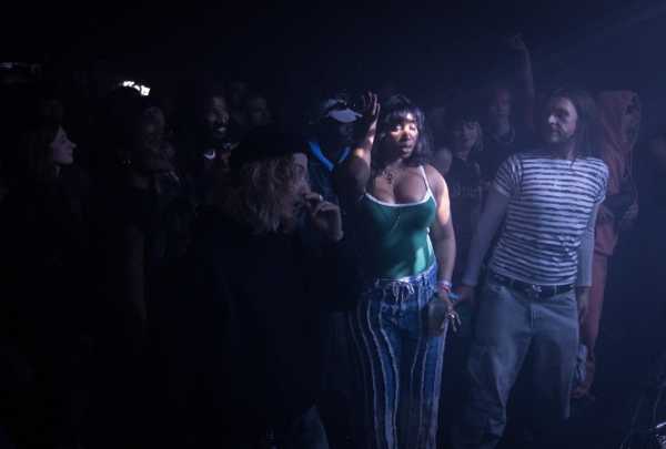 Bild von Crowd
Crowd
Hannah Tögel | www.isorauschen.at
Saturday